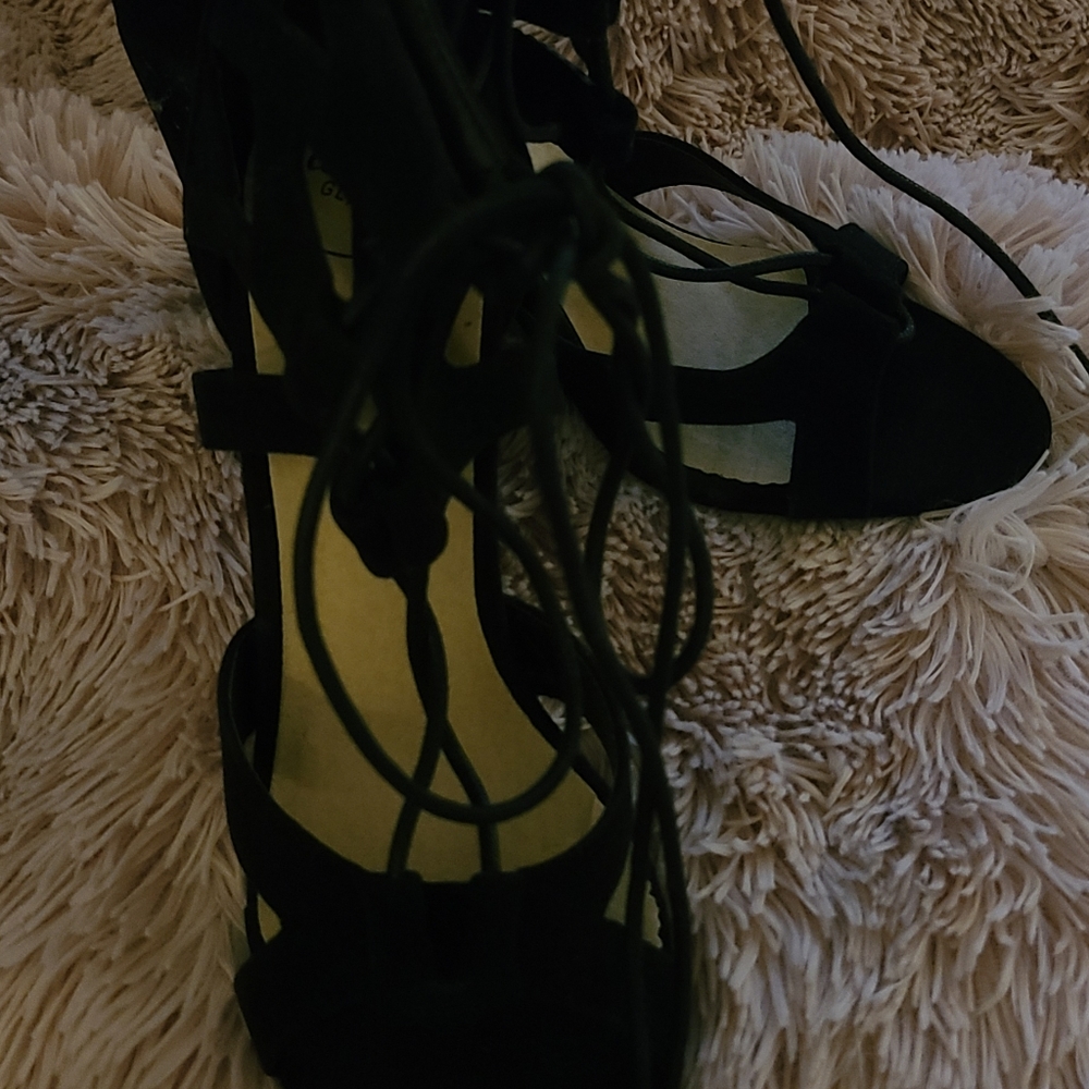 Sandals - Picture 3 of 3
